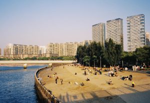 יום קיץ מושלם בכנרת: חוויית הבילוי בפארק המים חוף גיא